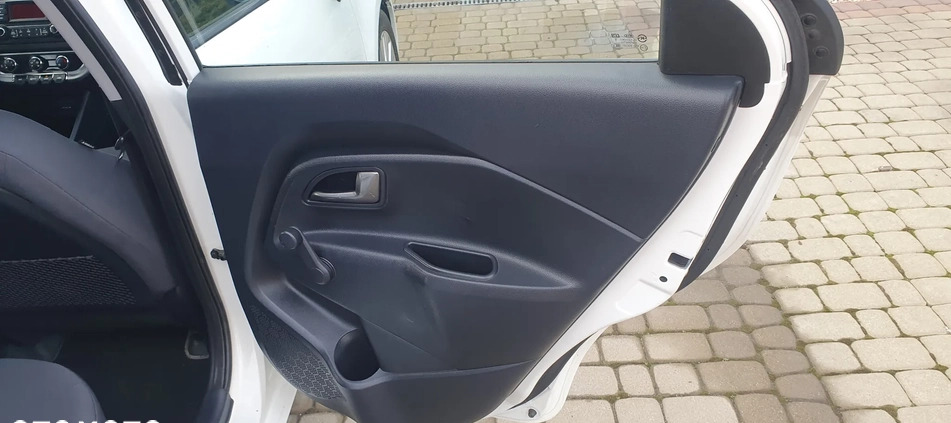 Kia Rio cena 27800 przebieg: 131000, rok produkcji 2012 z Krosno małe 326